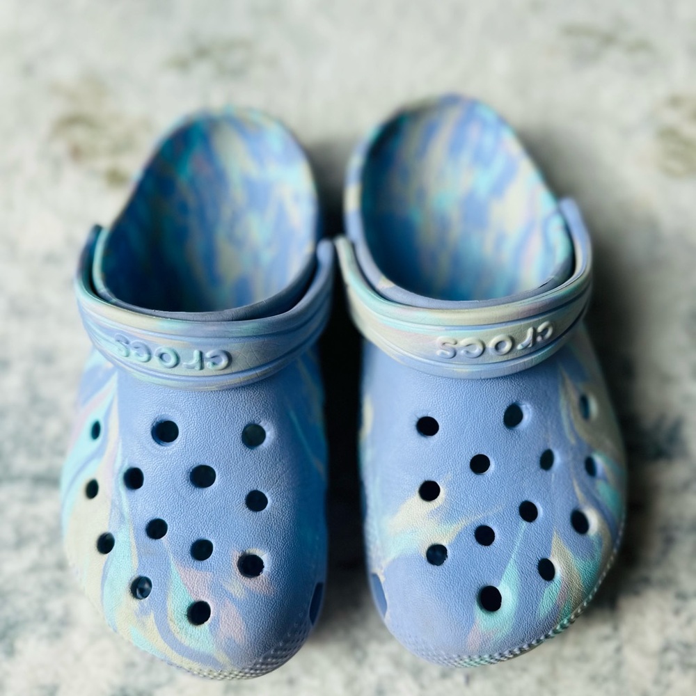 CROCS Kids Multicolor Swirl Slippers